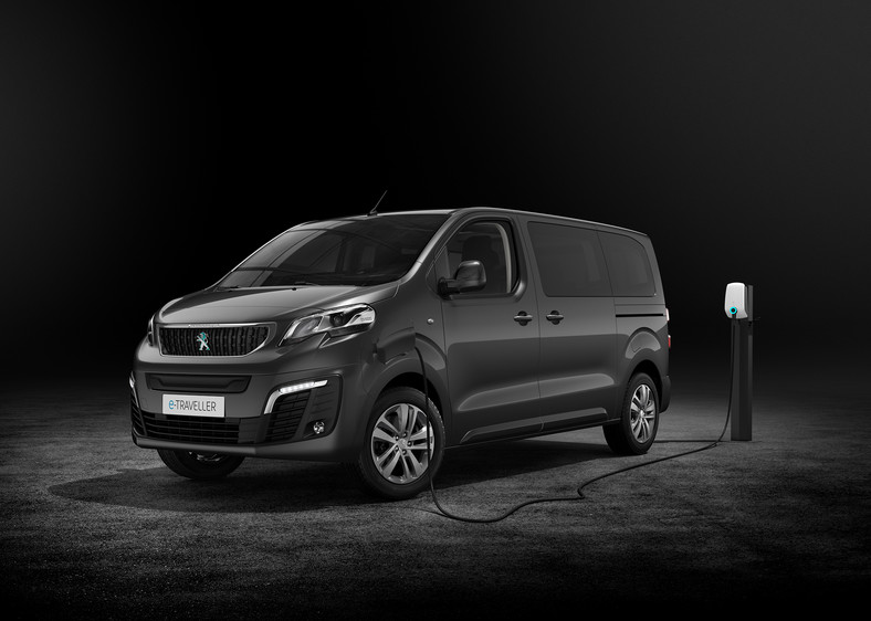 Vany – Peugeot e-Traveller – w sprzedaży od 2021 r.