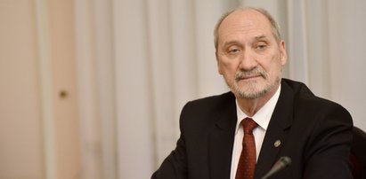 Macierewicz zmieni prawo, by udowodnić zamach