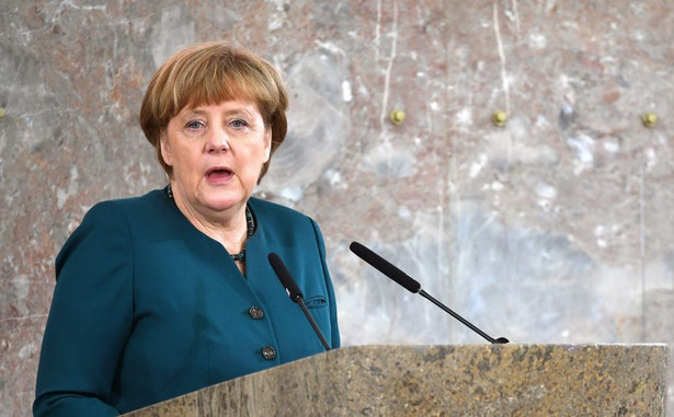 Merkel: Nie zrezygnuję ze swoich zasad w polityce migracyjnej