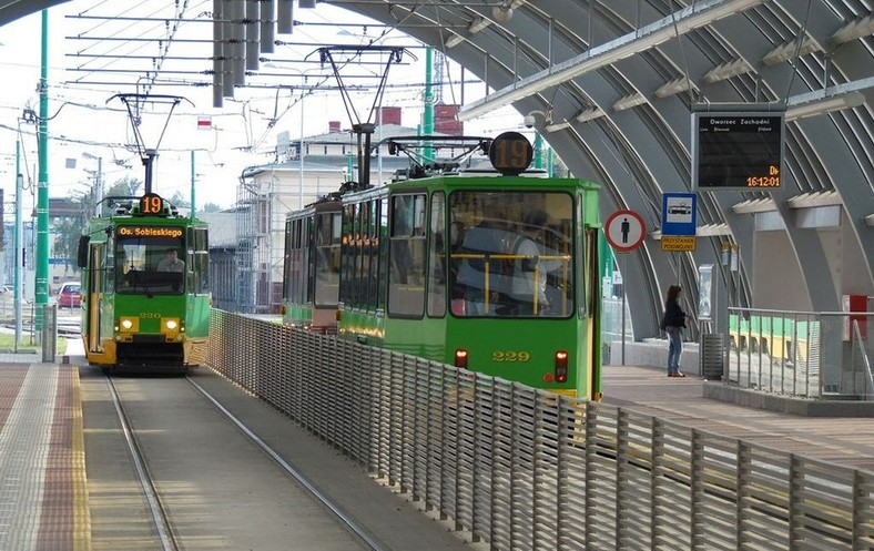 Najkrótszą linią tramwajową jest "dziewiętnaska" - ma 7,16 km i kursuje praktycznie całą trasą PeSTki