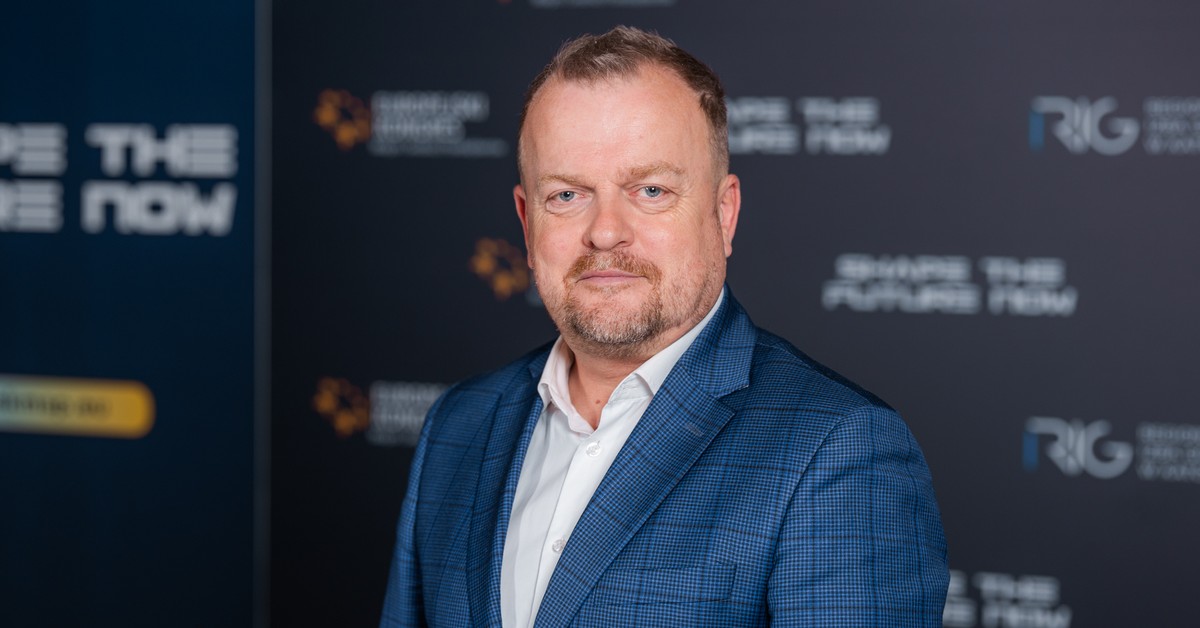 Rządowi trudno jest oddać wyrwane samorządom kompetencje [WYWIAD]