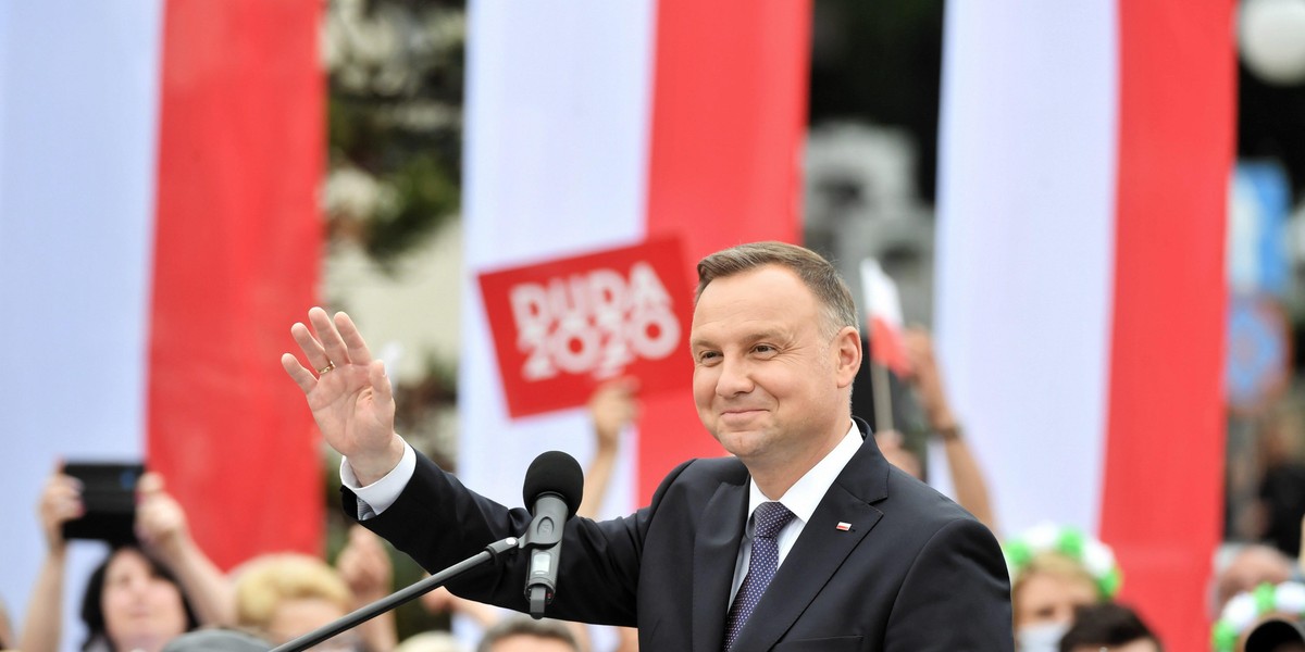 Andrzej Duda podpisał kartę Rodziny