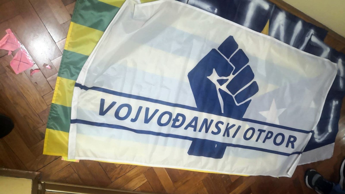 Pozivanje na nasilnu promenu ustavnog uređenja