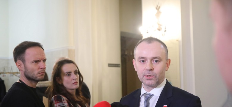 Senacki projekt ustawy o KRS. Mucha: Jest niezgodny z konstytucją