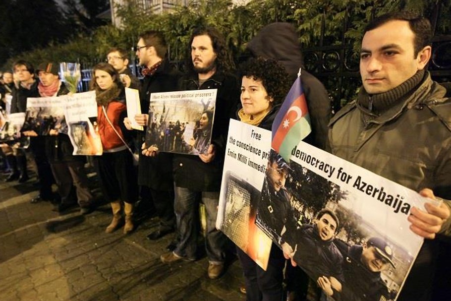 WARSZAWA DEMONSTRACJA AMBASADA AZERBEJDANU