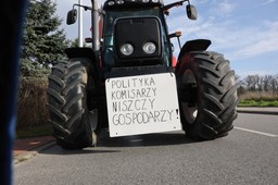 umowa z mercosur. rolnicy wyszli na ulice. protesty odbywają się w ok.