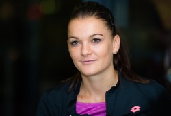 Piękny gest Agnieszki Radwańskiej. Ufundowała 10 tysięcy maseczek