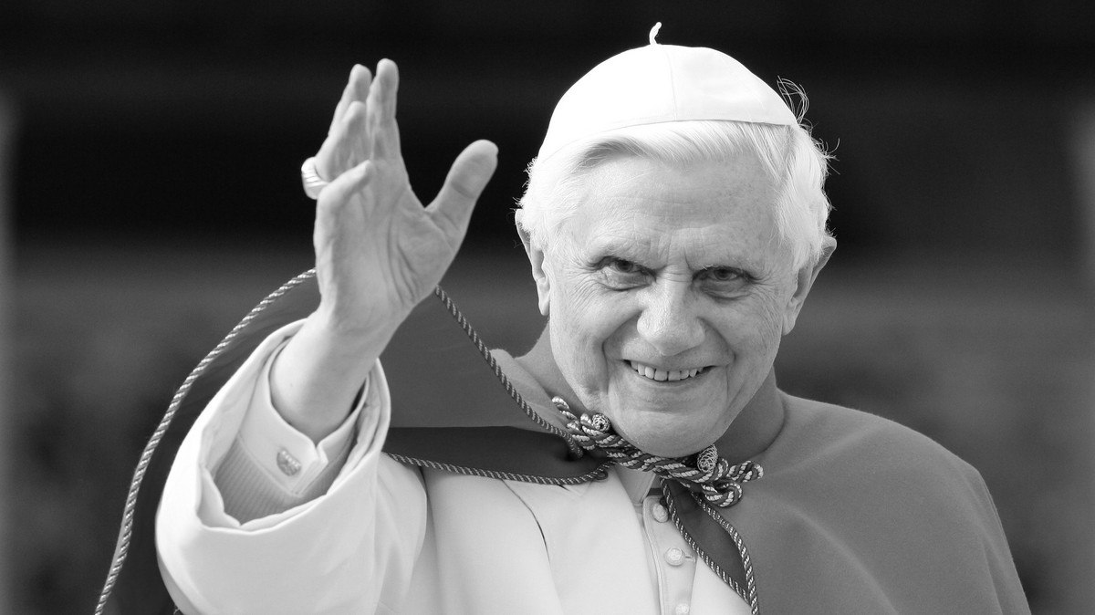 Ujawniono ostatnie słowa Benedykta XVI. Trudno się nie wzruszyć