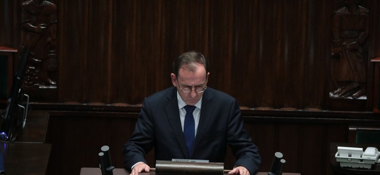 KE przekaże 700 tys. euro na pomoc dla migrantów. Jest komentarz Kamińskiego