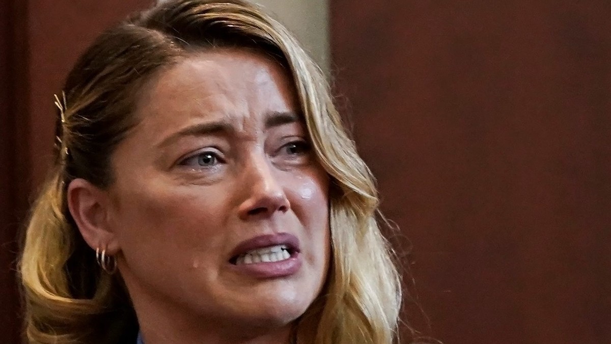 Amber Heard podczas procesu w Wirginii zażądała od Deppa 100 mln. dol. za zniesławienie.