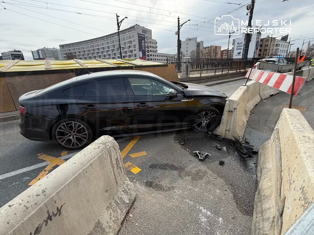 Chciał sprawić żonie radość. Skończyło się hukiem na moście