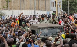 Zbuntowani żołnierze pojmali prezydenta i premiera Mali