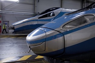 PKP PLK: Działają wszystkie lokalne centra sterowania. Sytuacja na kolei stabilizuje się