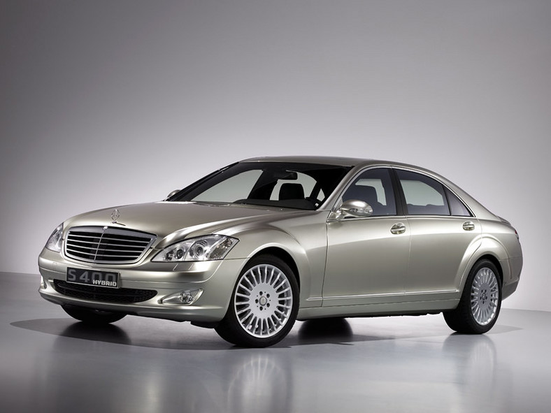 IAA Frankfurt 2007: Mercedes-Benz S 400 Hybrid – jako pierwszy w serii z akumulatorami li-ion