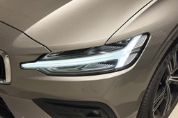 Włączasz te światła w aucie? Grozi ci mandat