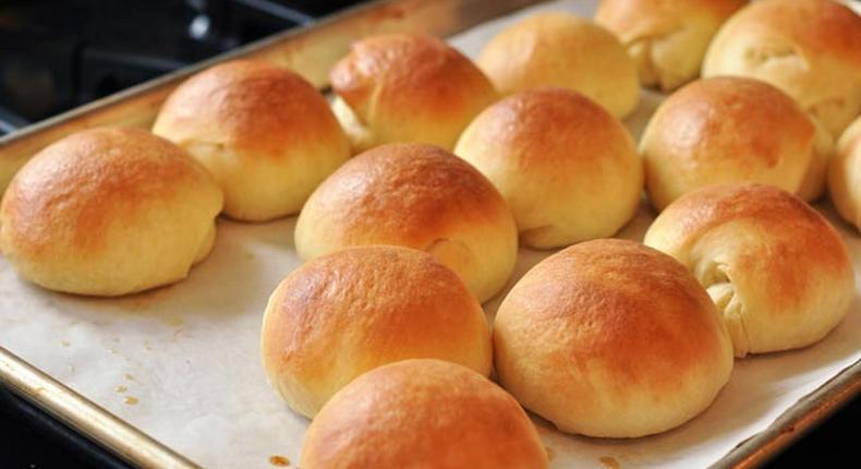 Dinner rolls