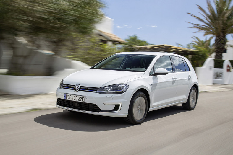 Volkswagen e-Golf - cena od 141 890 zł