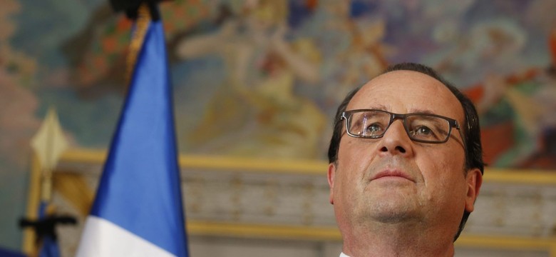 "Francję czeka długa walka z terroryzmem". Francois Hollande przyjechał do Nicei