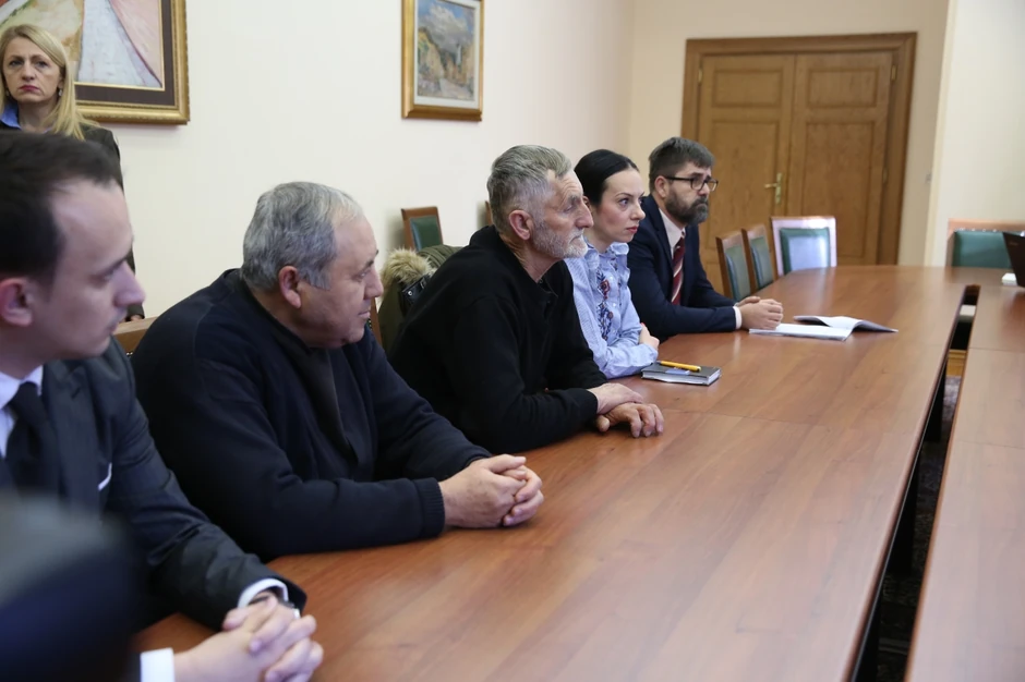 Roditelji gardista sa advokatima