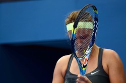 Azarenka oddała walkowera. Przegrała z kontuzją