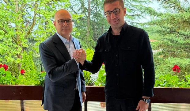 Vučević sa predsednikom Vlade Severne Makedonije 