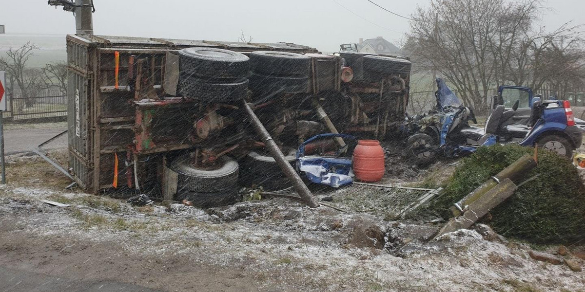 Makabryczny wypadek w Małopolsce. Kobieta zmiażdżona przez tira