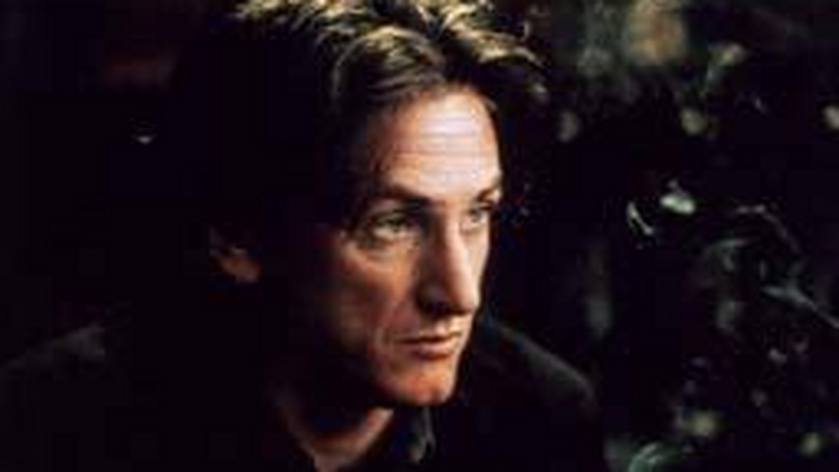 Sean Penn został skrytykowany przez władze Kanady za złamanie zakazu palenia.