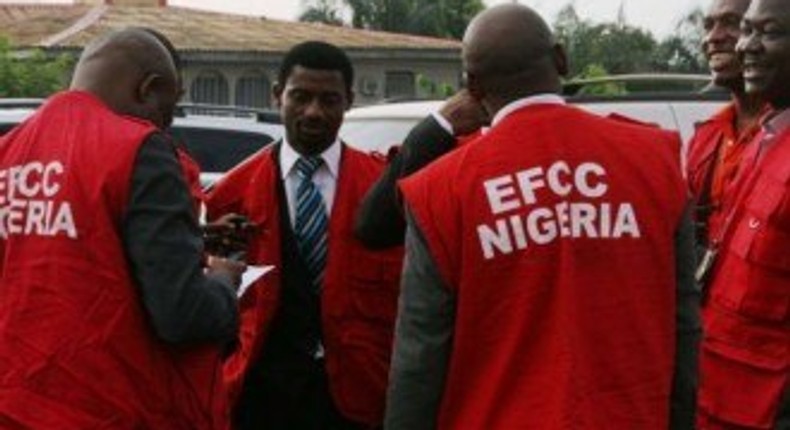 Officials of the Economic and Financial Crimes Commission (EFCC).