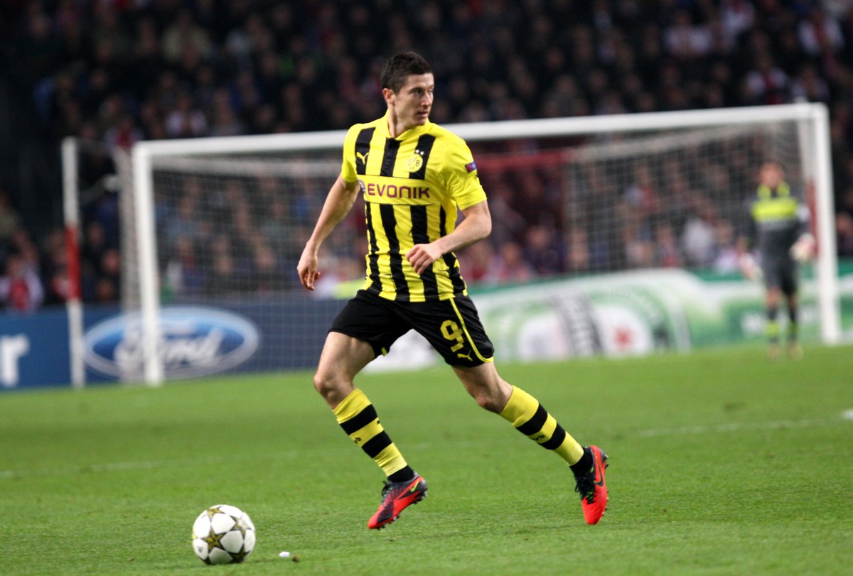 Lewandowski za Naniego?