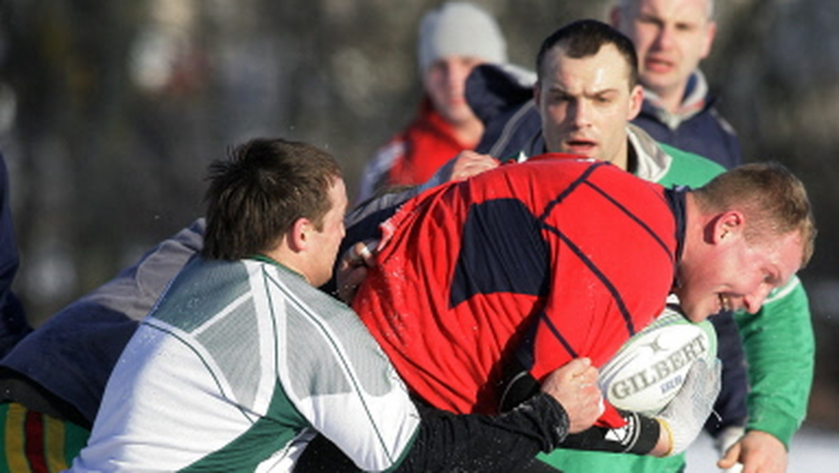 Reprezentacja Litwy wpisała się w ostatnią sobotę w annały historii światowego rugby. Kadra kraju, w którym żyje zaledwie trzy miliony ludzi, pokonała w Belgradzie Serbię 77-5 (mecz prowadził polski arbiter Marcin Zeszutek), ustanawiając nowy rekord serii spotkań bez porażki w oficjalnych meczach drużyny seniorskiej.