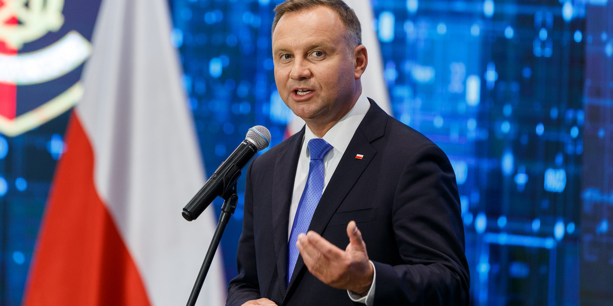 Prezydent Andrzej Duda jedzie z wizytą do Egiptu, by rozmawiać o pomocy dla tego kraju w rozwiązaniu problemów żywnościowych.