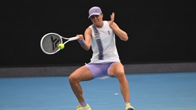 Kłopoty Świątek w 1. rundzie Australian Open. Chinka wysoko zawiesiła poprzeczkę