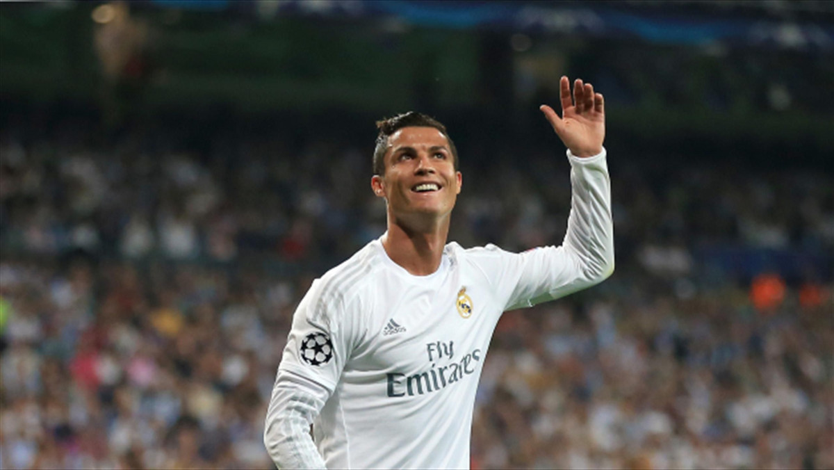 Po Złotej Piłce przyszedł czas na kolejną wielką nagrodę dla Cristiano Ronaldo. Według hiszpańskich gazet jest już pewne, że CR7 zgarnie także trofeum dla Piłkarza Roku 2016 FIFA.