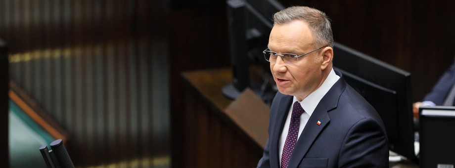 Prezydent Andrzej Duda przemawia podczas pierwszego posiedzenia Sejmu X kadencji. 13 listopada 2023 r.