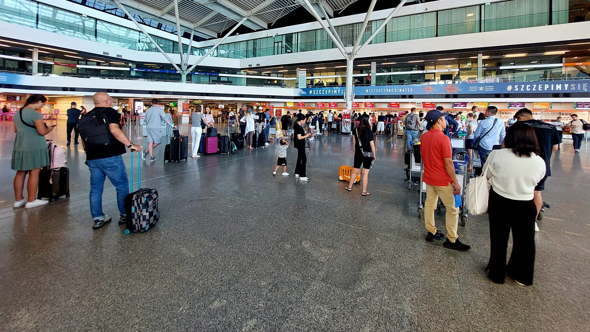 Polskie lotnisko w topce najpunktualniejszych w Europie. O którym mowa?