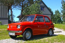 Oto Fiat 126p na węgiel drzewny. Mechanik miał dość drogiej benzyny