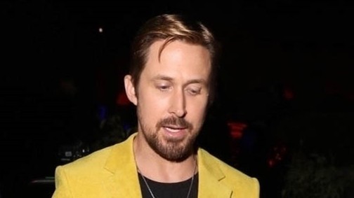 Napsárga öltöny? Ryan Gosling észvesztő benne