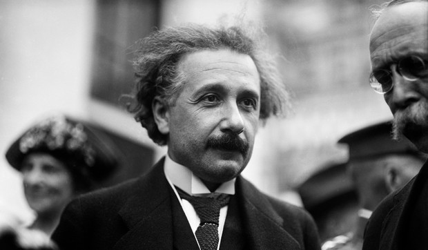 Albert Ajnštajn