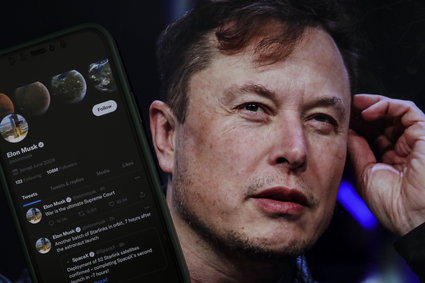 Musk przekombinował w sprawie Twittera. "Wstrzymujemy się" 