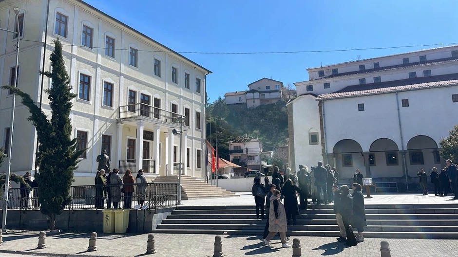 Crkva se nalazi odmah do rektorata u Štipu