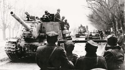 Sowieckie i polskie oddziały w czasie walk w Berlinie
