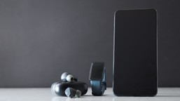 przekroczone normy ołowiu w smartwatchach i słuchawkach – wyniki kontr