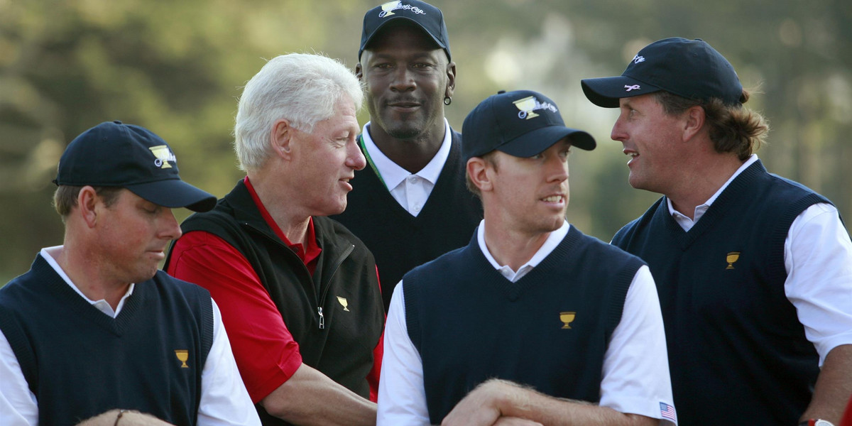 Michael Jordan to jeden z najsłynniejszych sportowców w historii USA. Na golfa zapraszał go m.in. były prezydent Bill Clinton.  