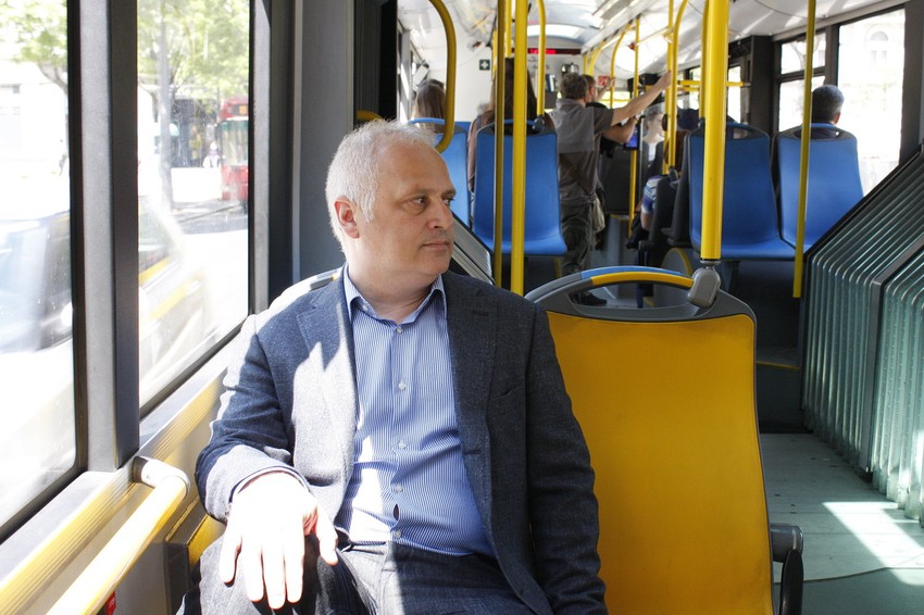 Vesić je ušao u 31 i - čekirao kartu