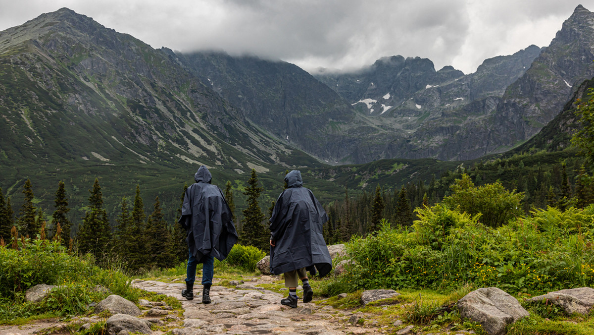 Dwaj turyści rażeni piorunem w Tatrach. Jeden nie żyje