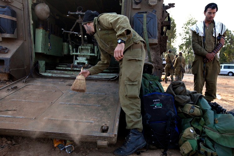 Izraelscy żołnierze gotowi na inwazję