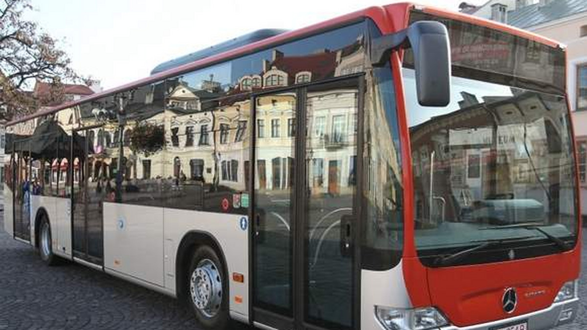 Podrzeszowskie gminy chcą kupić wspólnie z miastem 30 nowych autobusów.