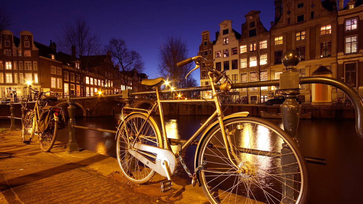 Już tylko do 18 czerwca br. można wziąć udział w konkursie organizowanym przez linie lotnicze KLM pod hasłem „Odkryj Amsterdam”. Gra oparta na Google Street View dostępna jest na profilu facebookowym KLM Polska. Zwycięzcą zostanie osoba, która w najkrótszym czasie odnajdzie wybrane atrakcje turystyczne na wirtualnej mapie Amsterdamu.