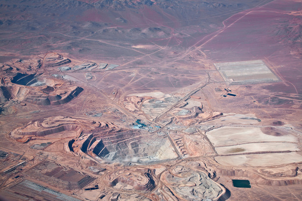 Kopalnia miedzi na pustyni Atakama w Chile