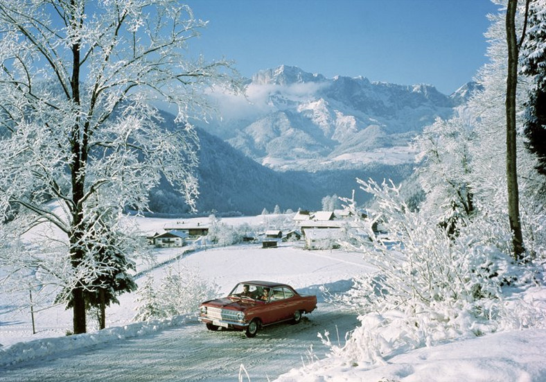 Opel: zimowe plenery